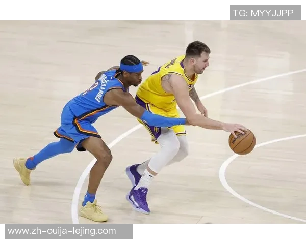 湖人两点有前进，东契奇该留意一事！艾顿真该夸，雷迪克该弃用一人